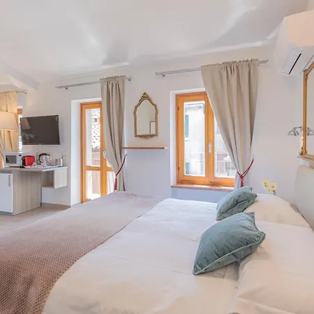 Corte Realdi Garda Bed & Breakfast 2*