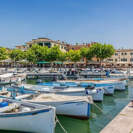 Corte Realdi Garda Bed & Breakfast 2*